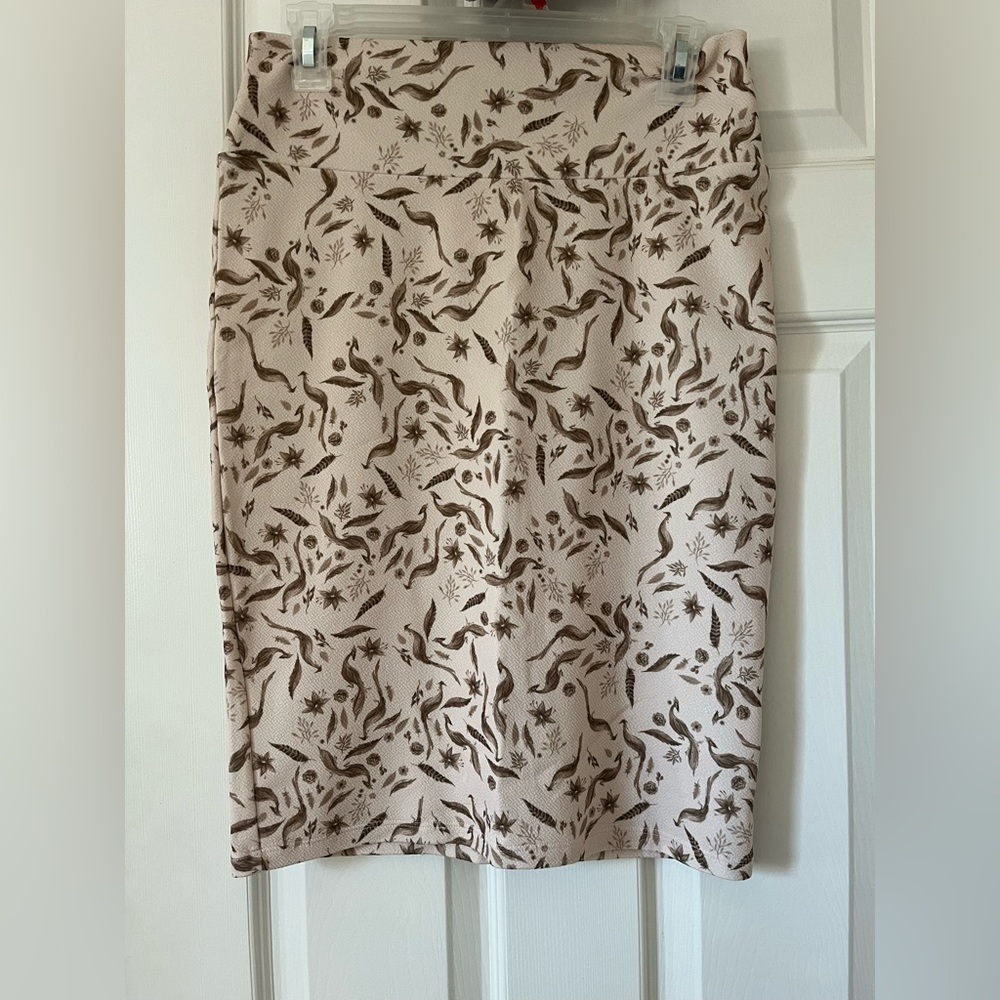 lularoe women’s Cassie pencil skirt cream and brown feather botanical print